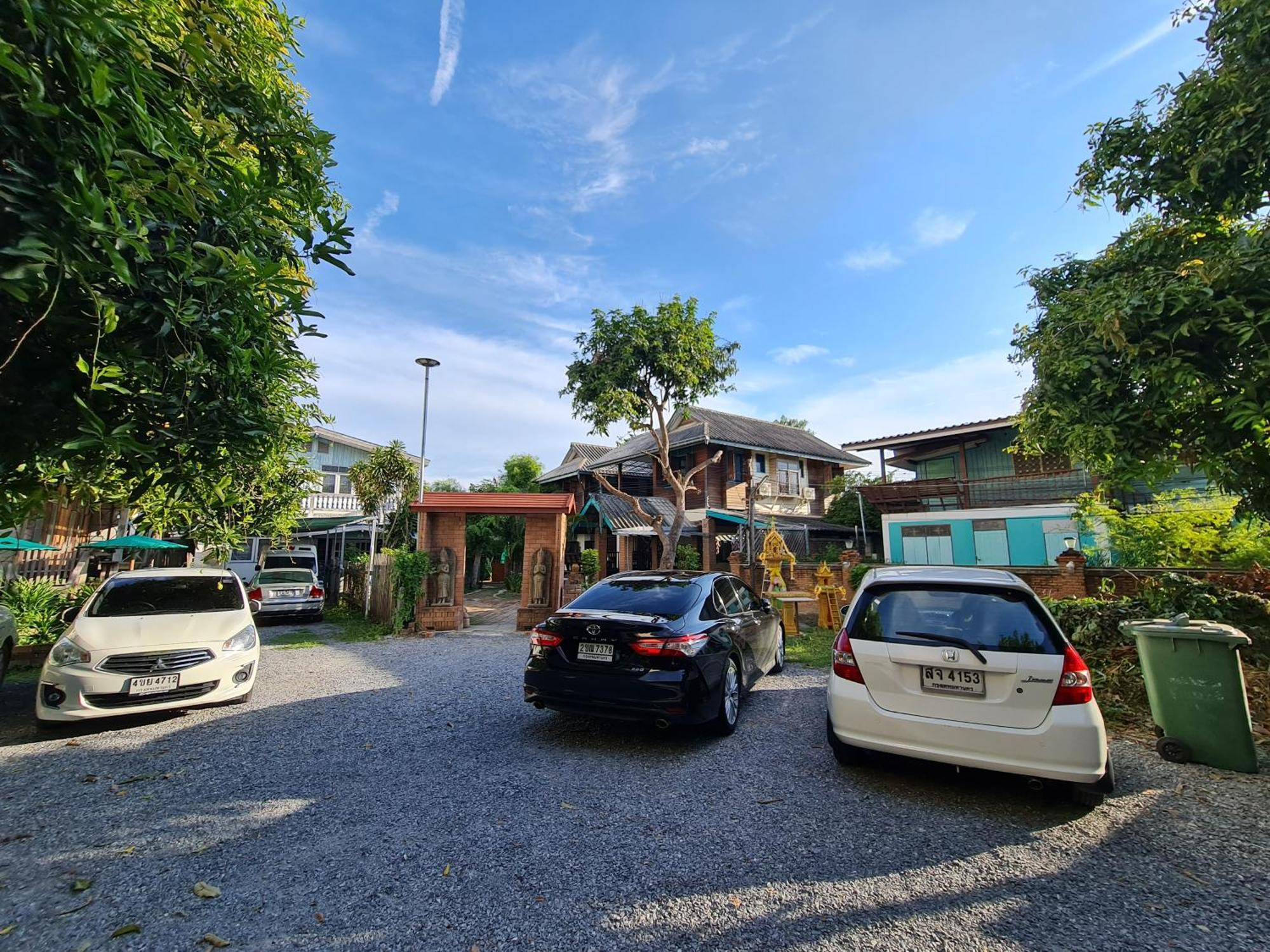 דירות Tepbunthomhouse Ayutthaya מראה חיצוני תמונה